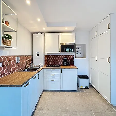 - Terracotta - Netflix