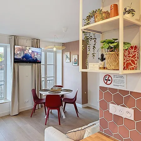 - Terracotta - Netflix *