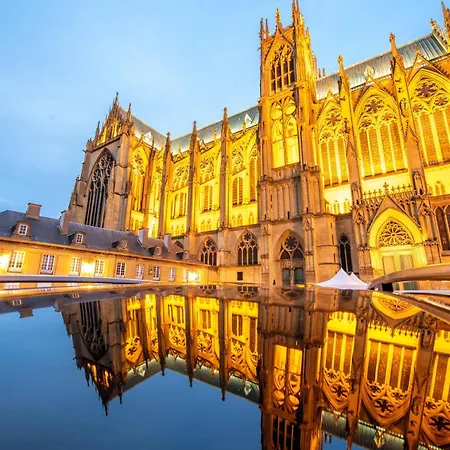 Apartment - Terracotta - Netflix *