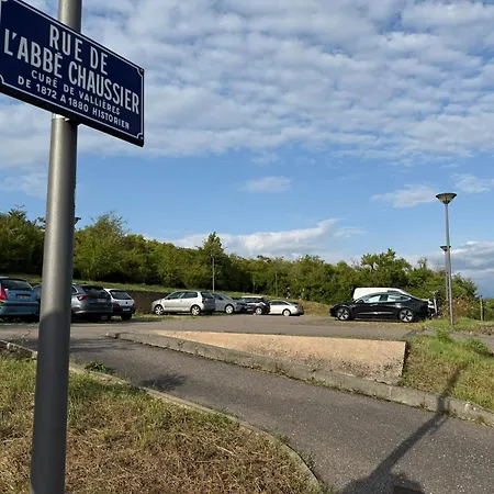 - Terracotta - Netflix * Metz