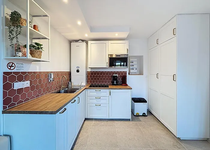 - Terracotta - Netflix